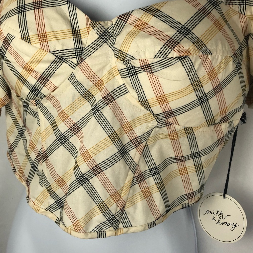 long upper Sleeve Crop Top - Picture 4 of 8